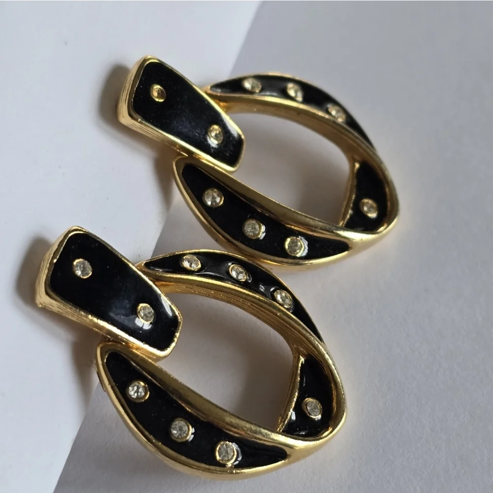 Vintage earrings black enamel hanging loop circle clip on gold tone hoop